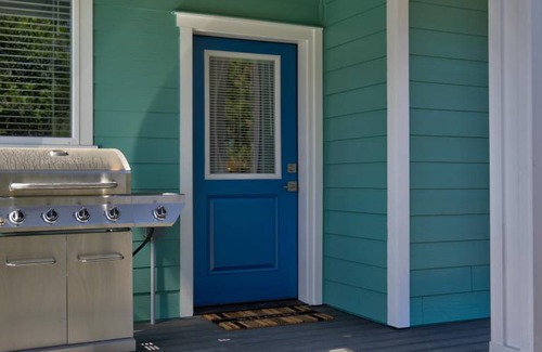 Ocean Shores Cottage | 153 m² Cabin ∙ 3 bedrooms ∙ 7 guests