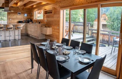 Les Orres Ski Chalet | 153 m² Chalet ∙ 2 bedrooms ∙ 9 guests