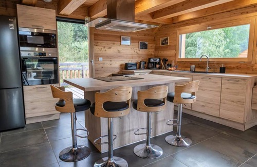 Les Orres Ski Chalet | 153 m² Chalet ∙ 2 bedrooms ∙ 9 guests