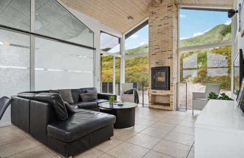 Bjerregard Strand House | 155 m² House ∙ 4 bedrooms ∙ 10 guests