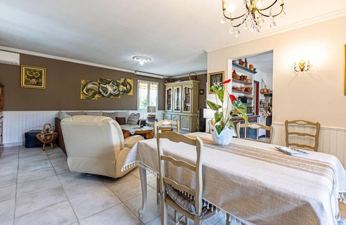 Bedarrides House | 155 m² House ∙ 3 bedrooms ∙ 6 guests