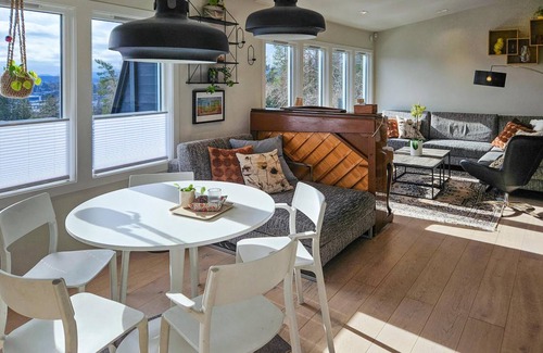 Sandvika House | 155 m² House ∙ 4 bedrooms ∙ 8 guests
