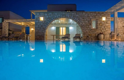 Aliki Villa | 155 m² Villa ∙ 4 bedrooms ∙ 8 guests