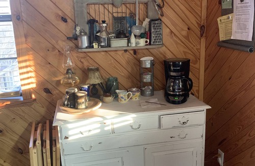 Mentone Cabin | 1560529 FANTASTIC RATES ON THIS PRIVATE, SECLUDED TWO BEDROOM CABIN