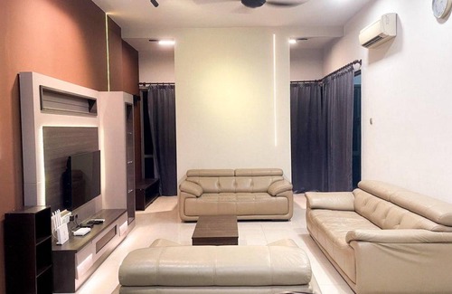 Downtown Kota Kinabalu Apartment | 157 m² Apartment ∙ 3 bedrooms ∙ 10 guests