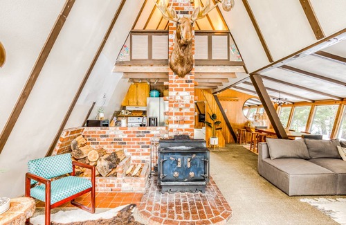 Government Camp Cabin | 157 m² Cabin ∙ 5 bedrooms ∙ 11 guests