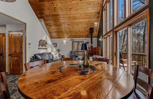 Berkeley Springs Ski Chalet | 157 m² Chalet ∙ 3 bedrooms ∙ 6 guests