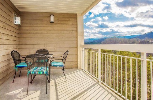 Pigeon Forge Condo | 157 m² Condo ∙ 3 bedrooms ∙ 8 guests