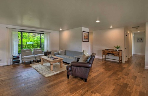 East Olympia House | 157 m² House ∙ 3 bedrooms ∙ 6 guests