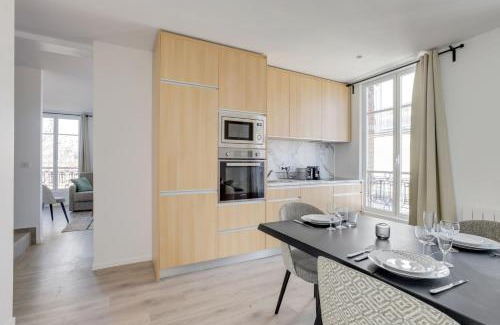 Quartier de la Salpetriere Apartment | 157 Suite Sacha - Superbe Duplex à Paris