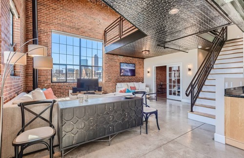 Uptown Apartment | 158 m² Apartment ∙ 2 bedrooms ∙ 4 guests
