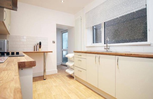 Landore Apartment | 158 m² Apartment ∙ 4 bedrooms ∙ 9 guests