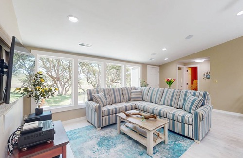 Atlantic Beach Cottage | 158 m² Cabin ∙ 4 bedrooms ∙ 10 guests