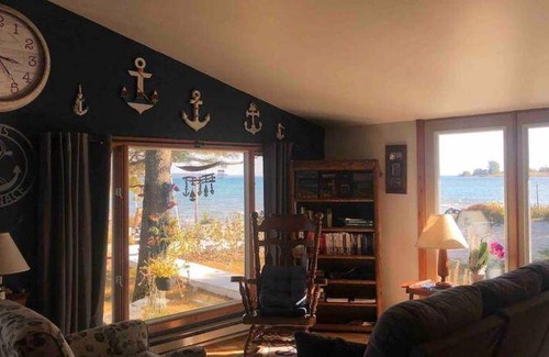 St Ignace House | 158 m² House ∙ 3 bedrooms ∙ 8 guests