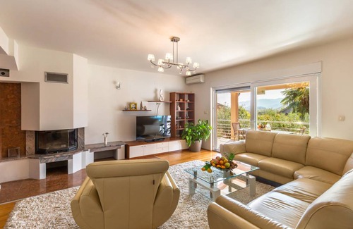 Dusina House | 158 m² House ∙ 4 bedrooms ∙ 8 guests