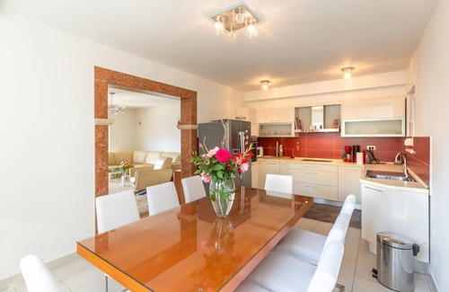 Dusina House | 158 m² House ∙ 4 bedrooms ∙ 8 guests