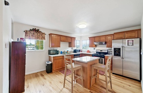 Lake Elsinore House | 158 m² House ∙ 3 bedrooms ∙ 7 guests