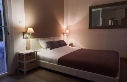 Malves-en-Minervois House | 15min de la Cité de Carcassonne dans petit village, chambre au calme, petit-déjeuner, jacuzzi en supplément