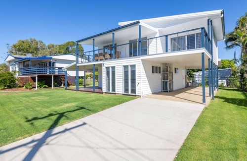 Bargara House | 16 & 16a - Clark Street Bargara