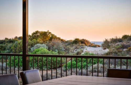 Exmouth House | 16 Crevalle Way