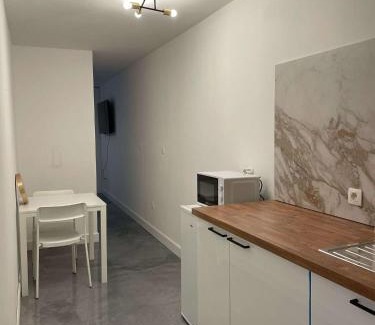 Tournai Apartment | 16 Doré 1