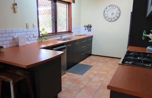 Exmouth House | 16 Hall Street - Neat and tidy family home