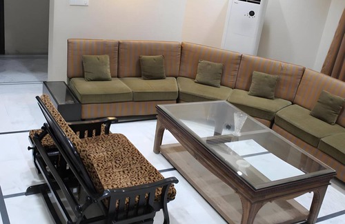 Bahawalpur Hotel | 16 m² Hotel ∙ 3 guests