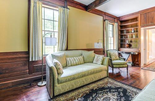 Owings Mills House | 16 Mi to Baltimore Spacious Home in Owings Mills!