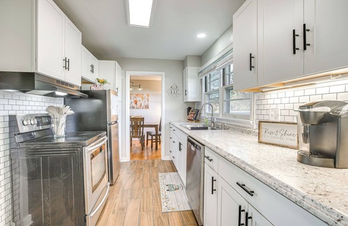 Newark House | 16 Mi to Buckeye Lake: Family-Friendly Newark Home