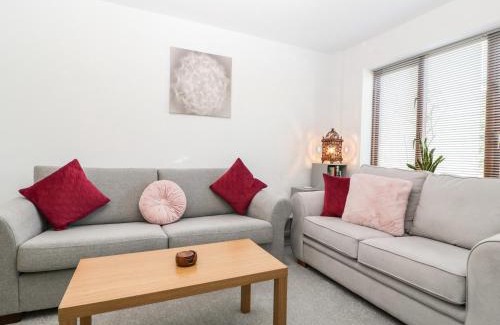 Bradford-on-Avon House | 16 Mythern Meadow