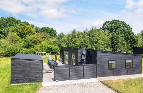 Fjellerup Strand House | 16 person holiday home in Glesborg