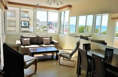 Larnaca Apartment | 16 SANDY BEACH
