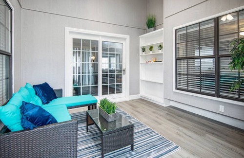 Northeast Carrollton House | 166 m² House ∙ 3 bedrooms ∙ 8 guests