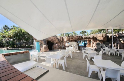 Mermaid Beach Apartment | 160 m² Apartment ∙ 4 bedrooms ∙ 8 guests