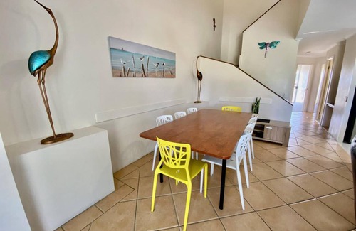 Mermaid Beach Apartment | 160 m² Apartment ∙ 4 bedrooms ∙ 8 guests
