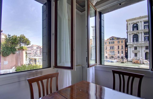 San Polo Apartment | 160 m² Apartment ∙ 2 bedrooms ∙ 6 guests