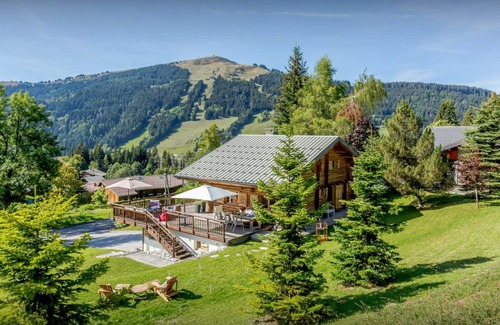 Les Gets Ski Chalet | 160 m² Chalet ∙ 4 bedrooms ∙ 8 guests