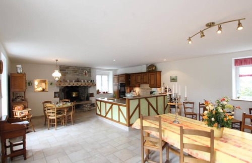 Villedieu-les-Poeles-Rouffigny Cottage | 160 m² Cabin ∙ 3 bedrooms ∙ 8 guests