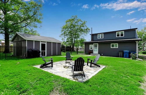 Lake Erie Beach House | 160 m² House ∙ 4 bedrooms ∙ 7 guests