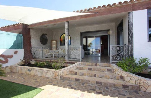 Adeje House | 160 m² House ∙ 2 bedrooms ∙ 4 guests