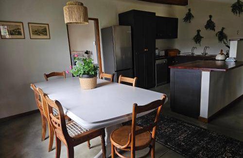 Swellendam House | 160 m² House ∙ 3 bedrooms ∙ 8 guests