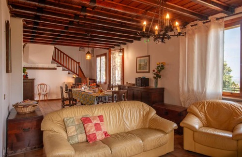 Torriana House | 160 m² House ∙ 3 bedrooms ∙ 5 guests