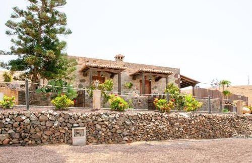 Tuineje House | 160 m² House ∙ 3 bedrooms ∙ 6 guests