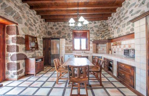 Tuineje House | 160 m² House ∙ 3 bedrooms ∙ 6 guests