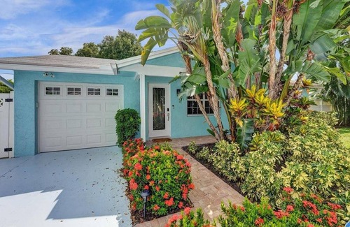 Tropic Palms House | 160 m² House ∙ 3 bedrooms ∙ 6 guests
