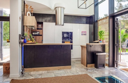 Gemenos House | 160 m² House ∙ 4 bedrooms ∙ 8 guests
