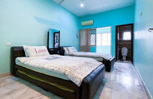 Larut House | 160 m² House ∙ 5 bedrooms ∙ 16 guests