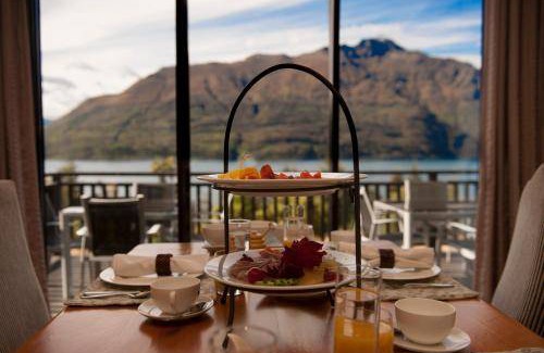Sunshine Bay Cabin | 160 m² Lodge ∙ 4 bedrooms ∙ 127 guests