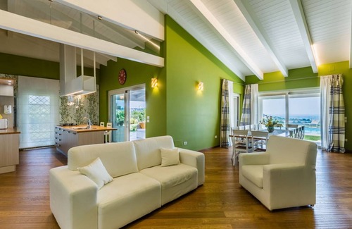 Acquaviva Picena Villa | 160 m² Villa ∙ 4 bedrooms ∙ 9 guests