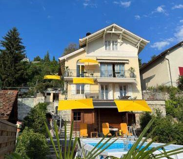 Montreux Villa | 160 m² Villa ∙ 3 bedrooms ∙ 8 guests